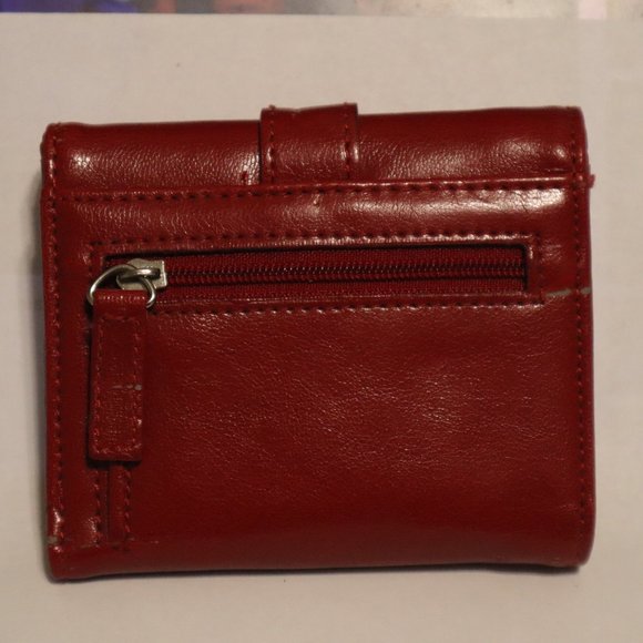 Reaction Kenneth Cole - Red Wallet For Cards, ID, pictures, bills, coins. Red - Picture 6 of 6